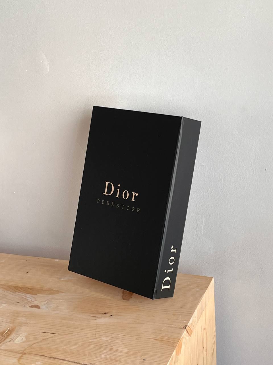 دکوراتیو black dior